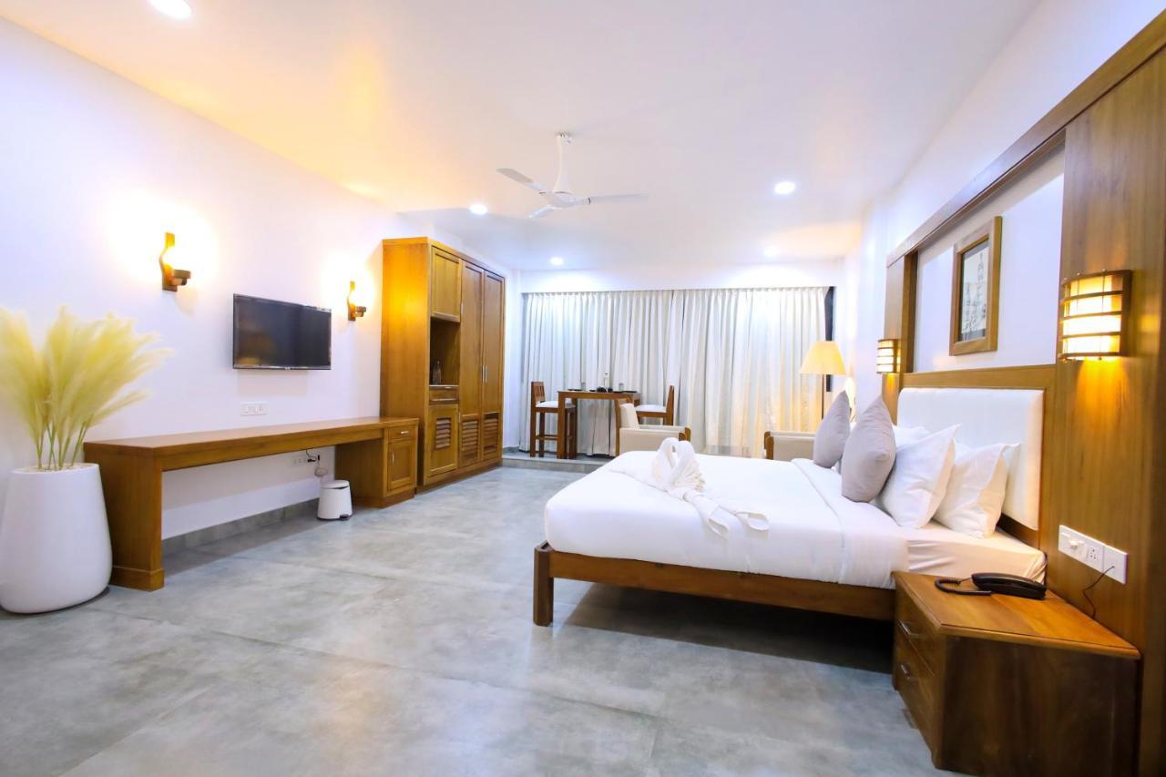 HOTEL WHITE HOUSE, Munnar Exteriör bild