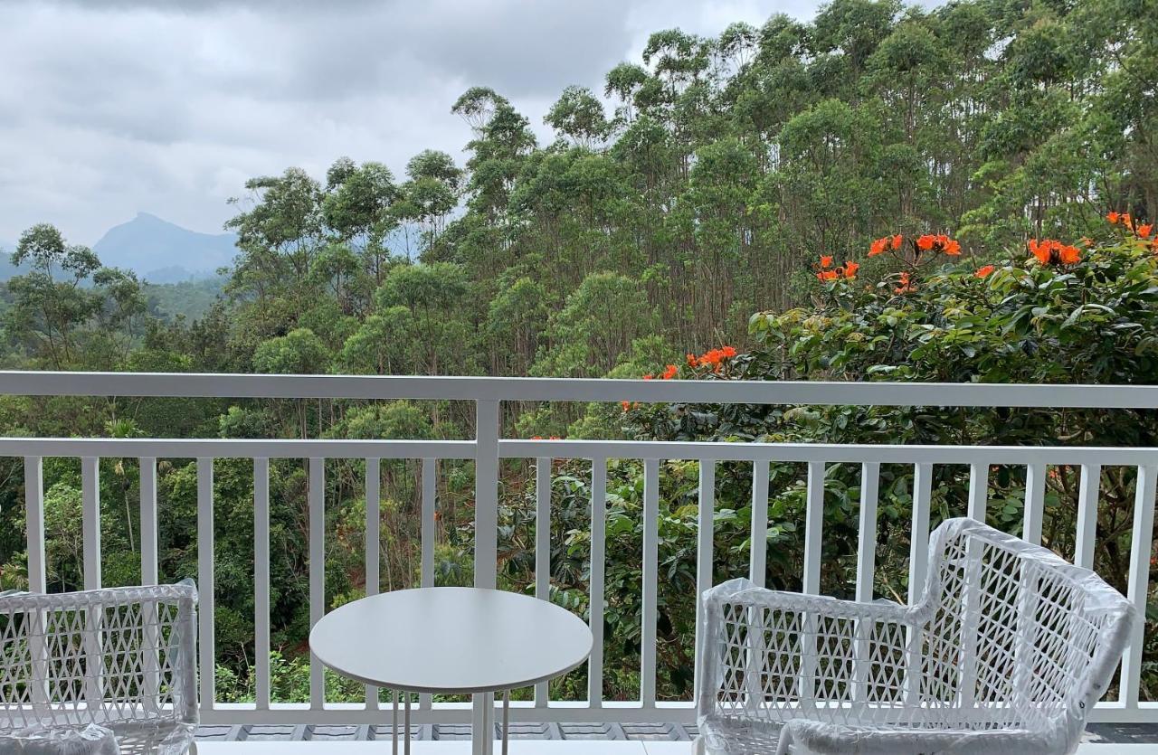 HOTEL WHITE HOUSE, Munnar Exteriör bild