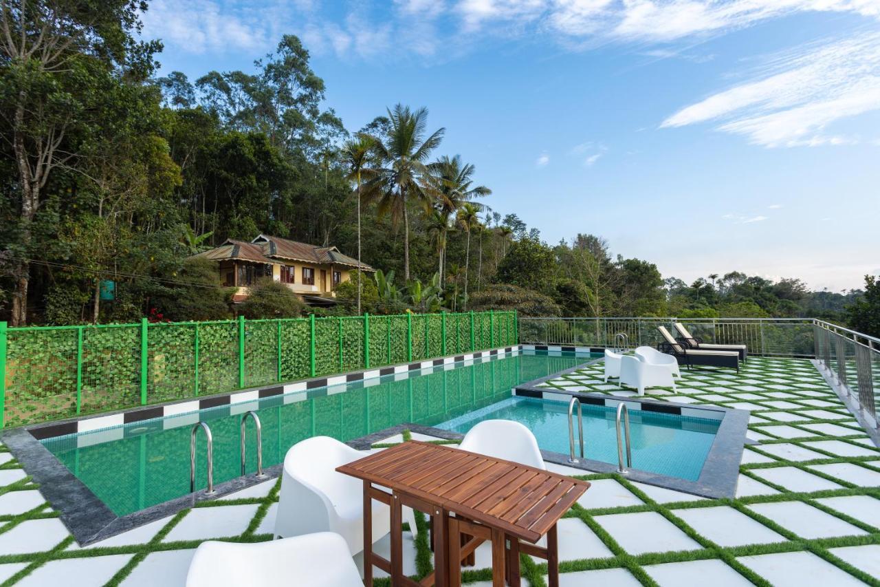 HOTEL WHITE HOUSE, Munnar Exteriör bild
