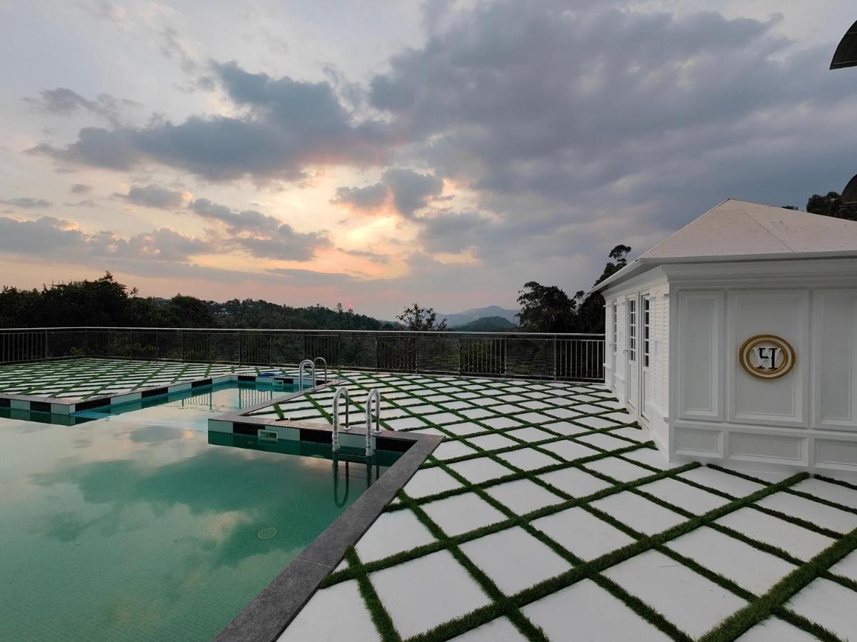 HOTEL WHITE HOUSE, Munnar Exteriör bild