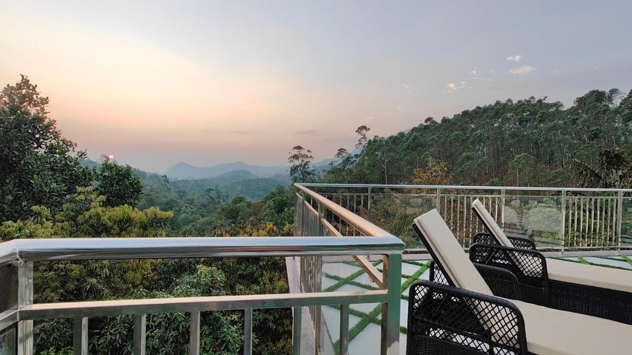 HOTEL WHITE HOUSE, Munnar Exteriör bild