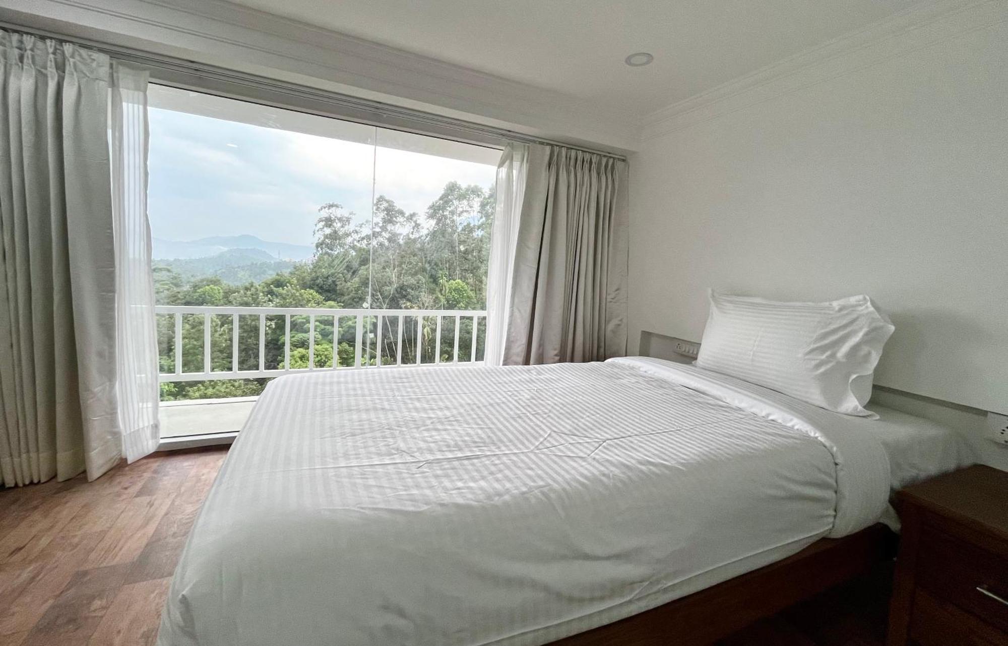 HOTEL WHITE HOUSE, Munnar Exteriör bild